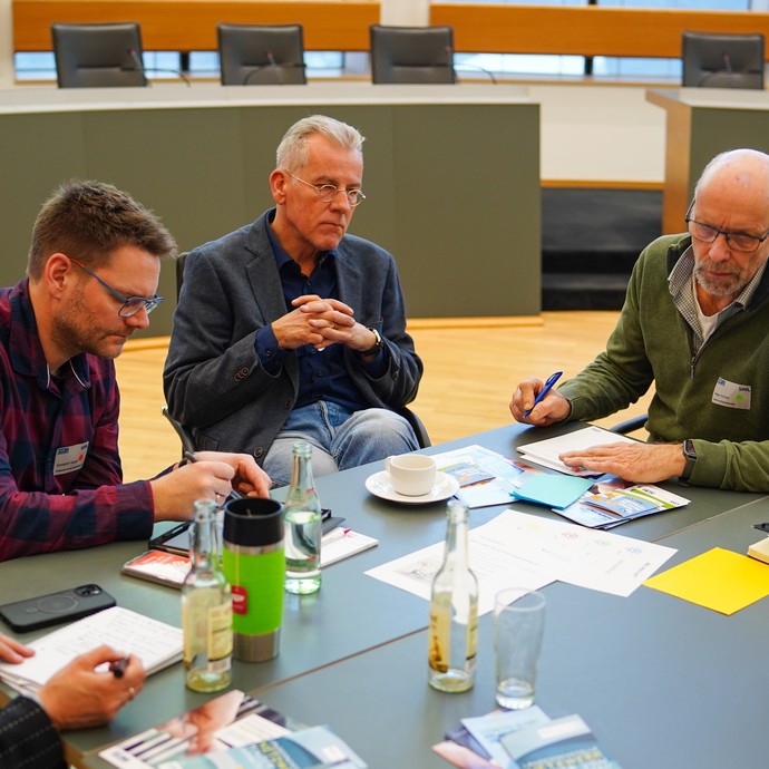 Tagungsbilder im Landeshaus (vergrößerte Bildansicht wird geöffnet)