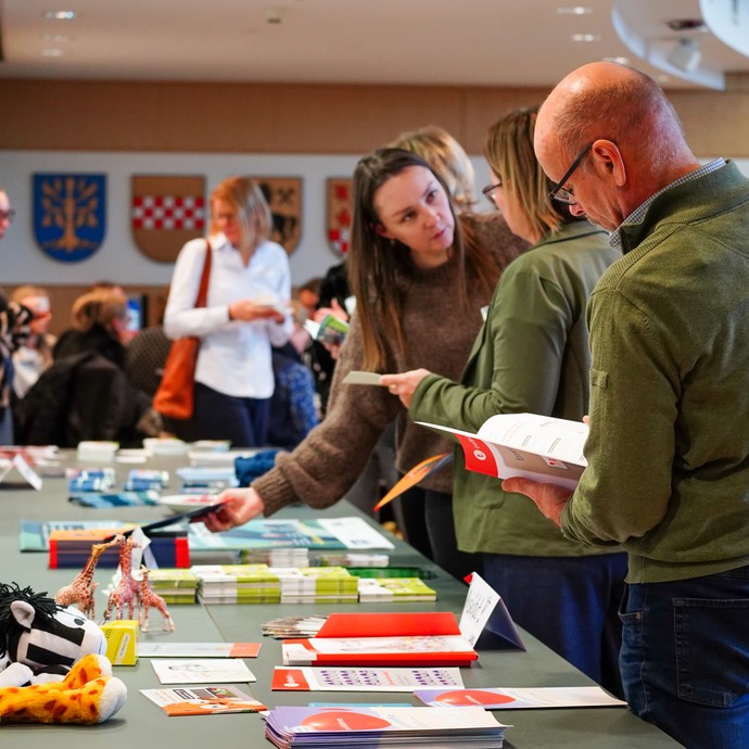 Tagungsbilder im Landeshaus (vergrößerte Bildansicht wird geöffnet)
